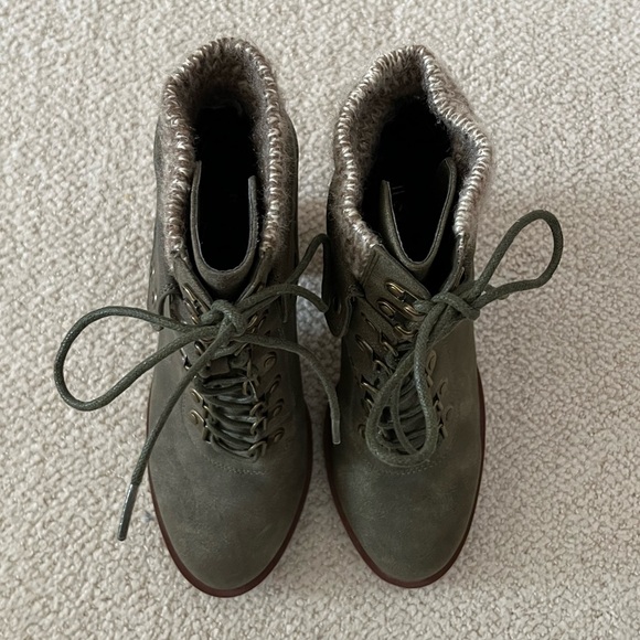 Practically new JustFab boots💚🤎 - Picture 4 of 5